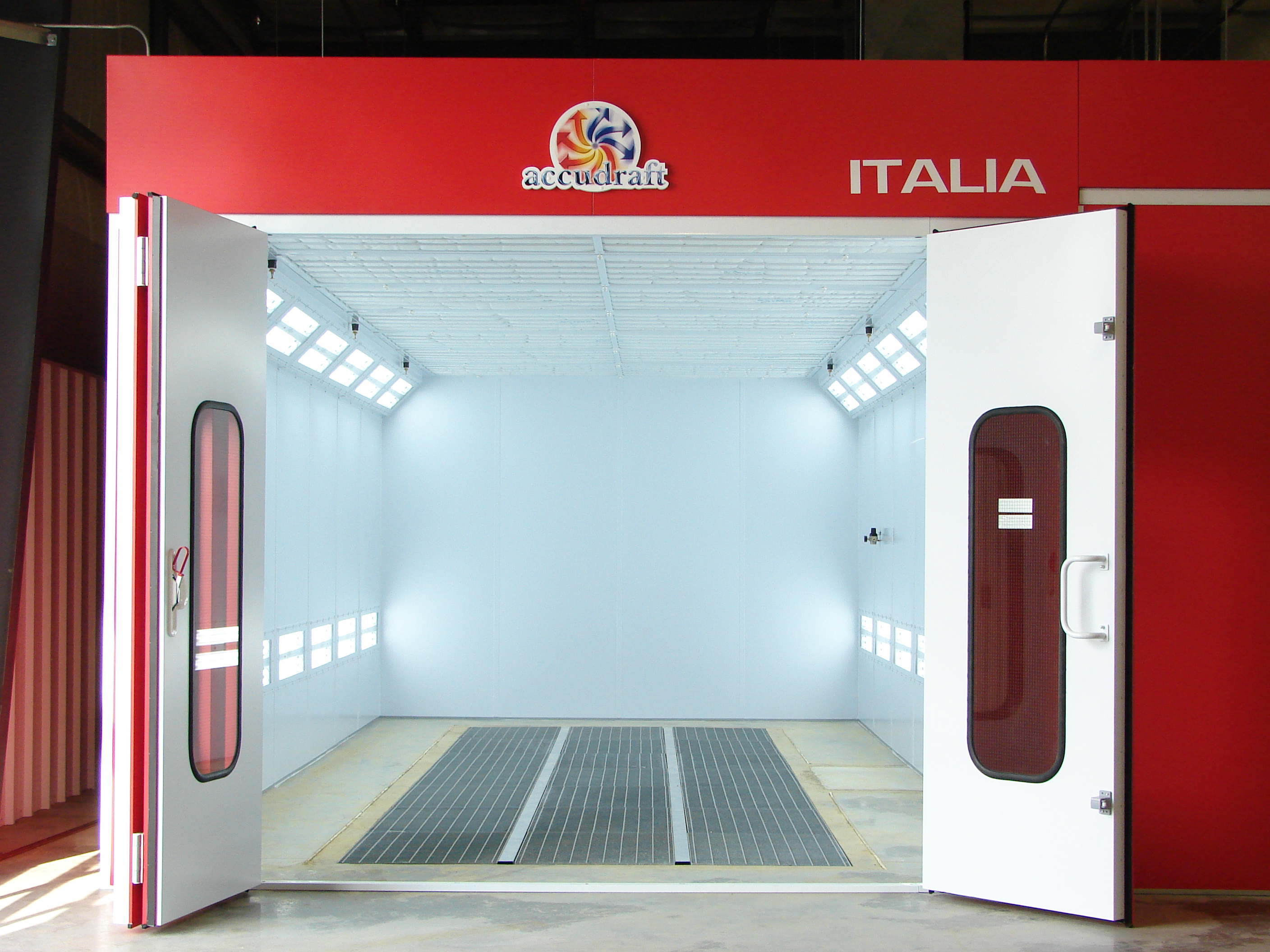 ITALIA Downdraft Paint Booth - Accudraft